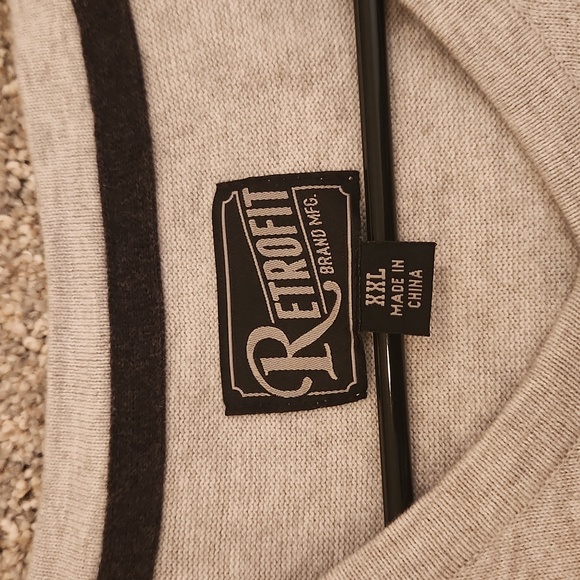 Retrofit long sleeve thin sweater - Picture 2 of 3